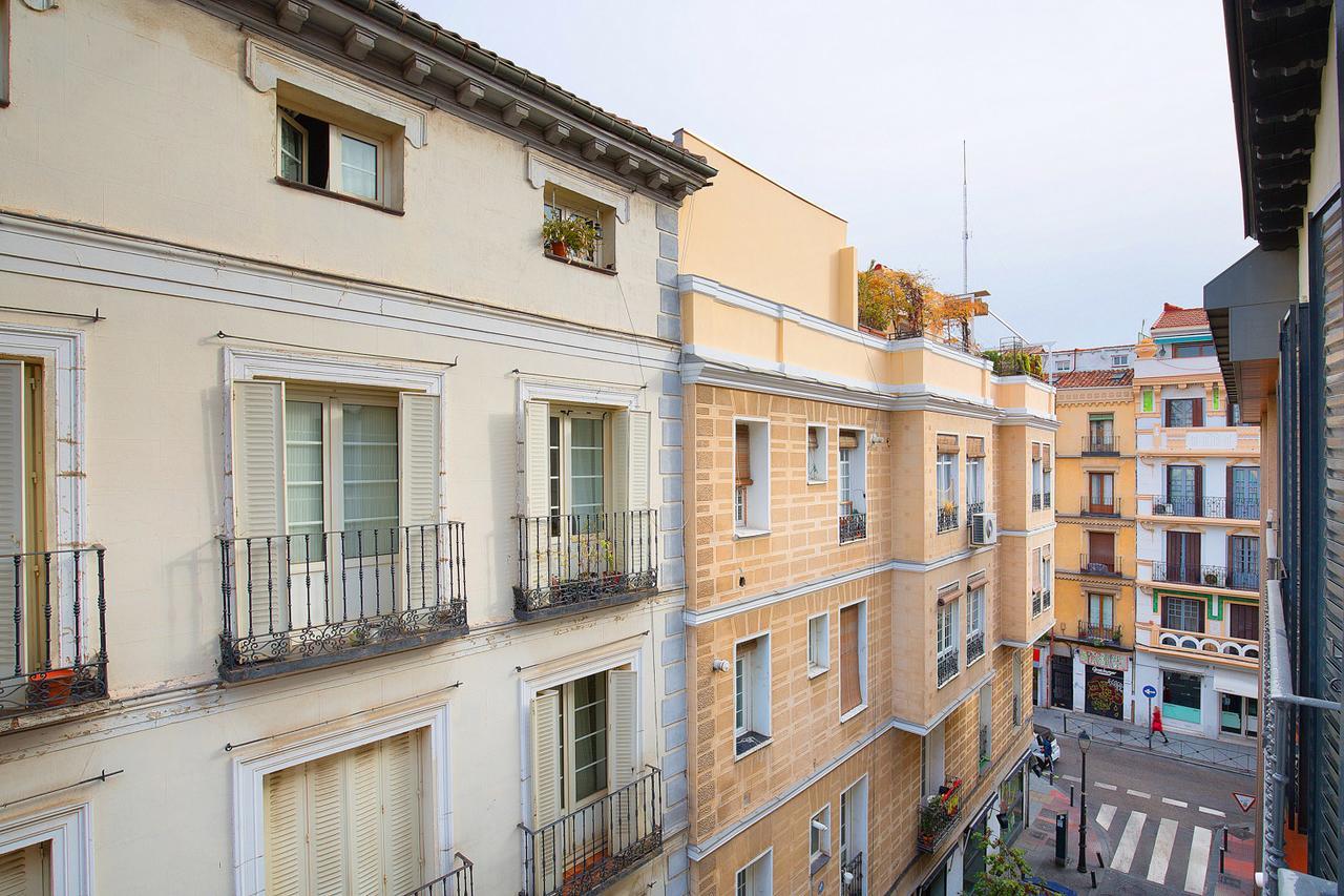 Apartamentos San Lorenzo 26 Madrid Eksteriør billede