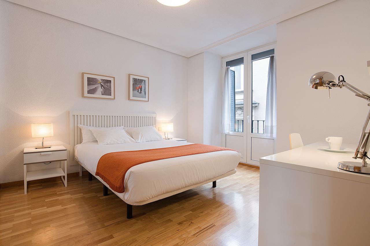 Apartamentos San Lorenzo 26 Madrid Eksteriør billede