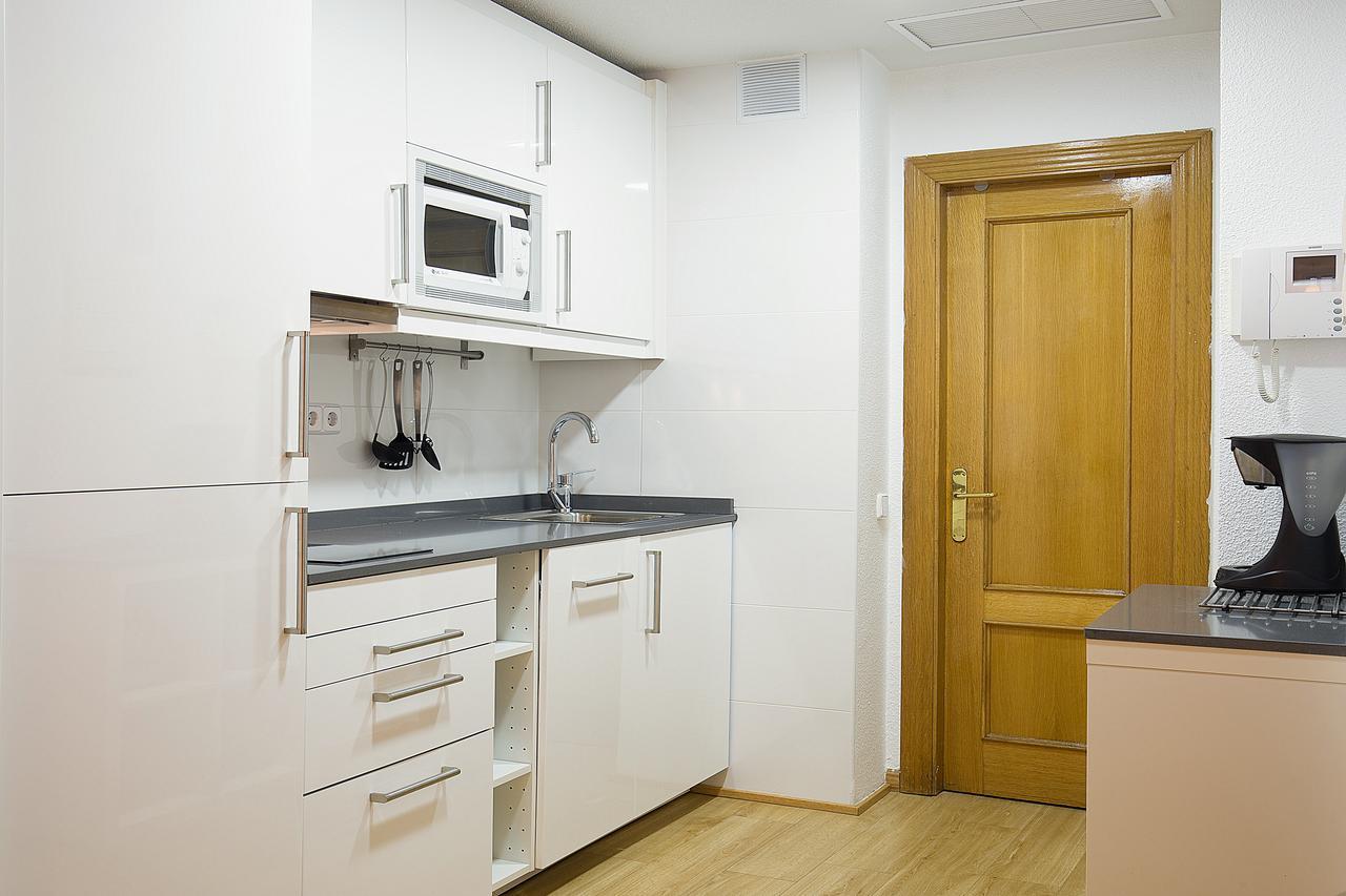 Apartamentos San Lorenzo 26 Madrid Eksteriør billede